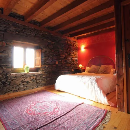 Hotel Rural La Encantada En Riaza Becerril (Segovia)