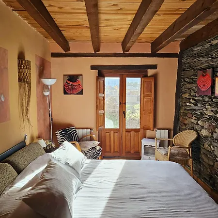 Rural La Encantada En Riaza 2*