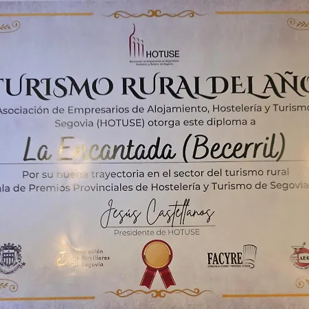 Rural La Encantada En Riaza 2*