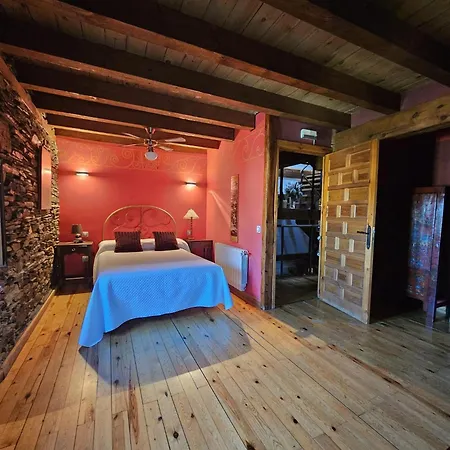 Hotel Rural La Encantada En Riaza 2*