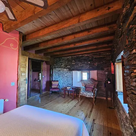 Rural La Encantada En Riaza Hotel