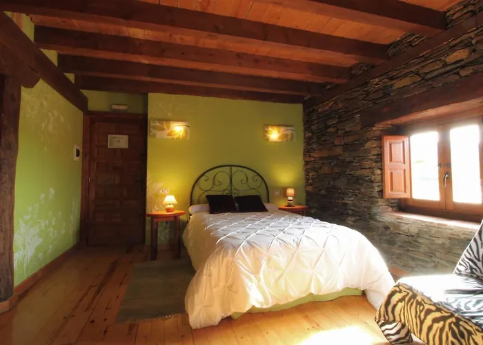 호텔 Rural La Encantada En Riaza 2*