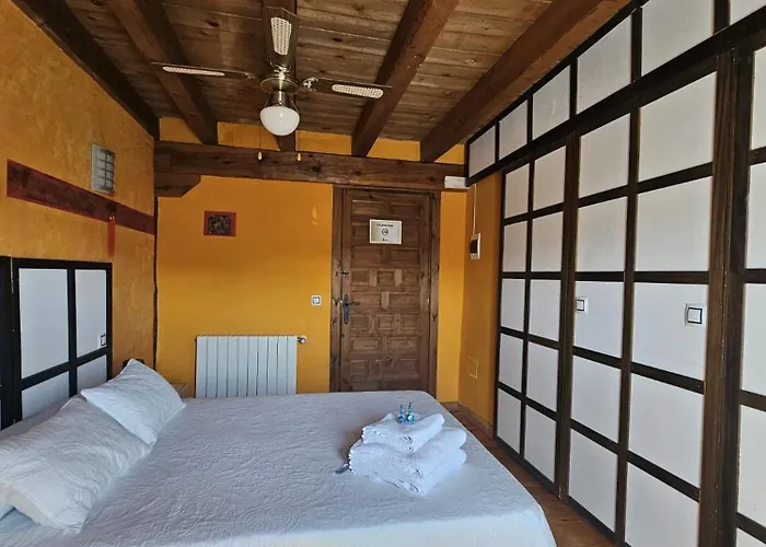 Rural La Encantada En Riaza 2*